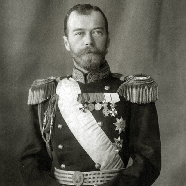 «Я взяла державу и скипетр в Свои руки»